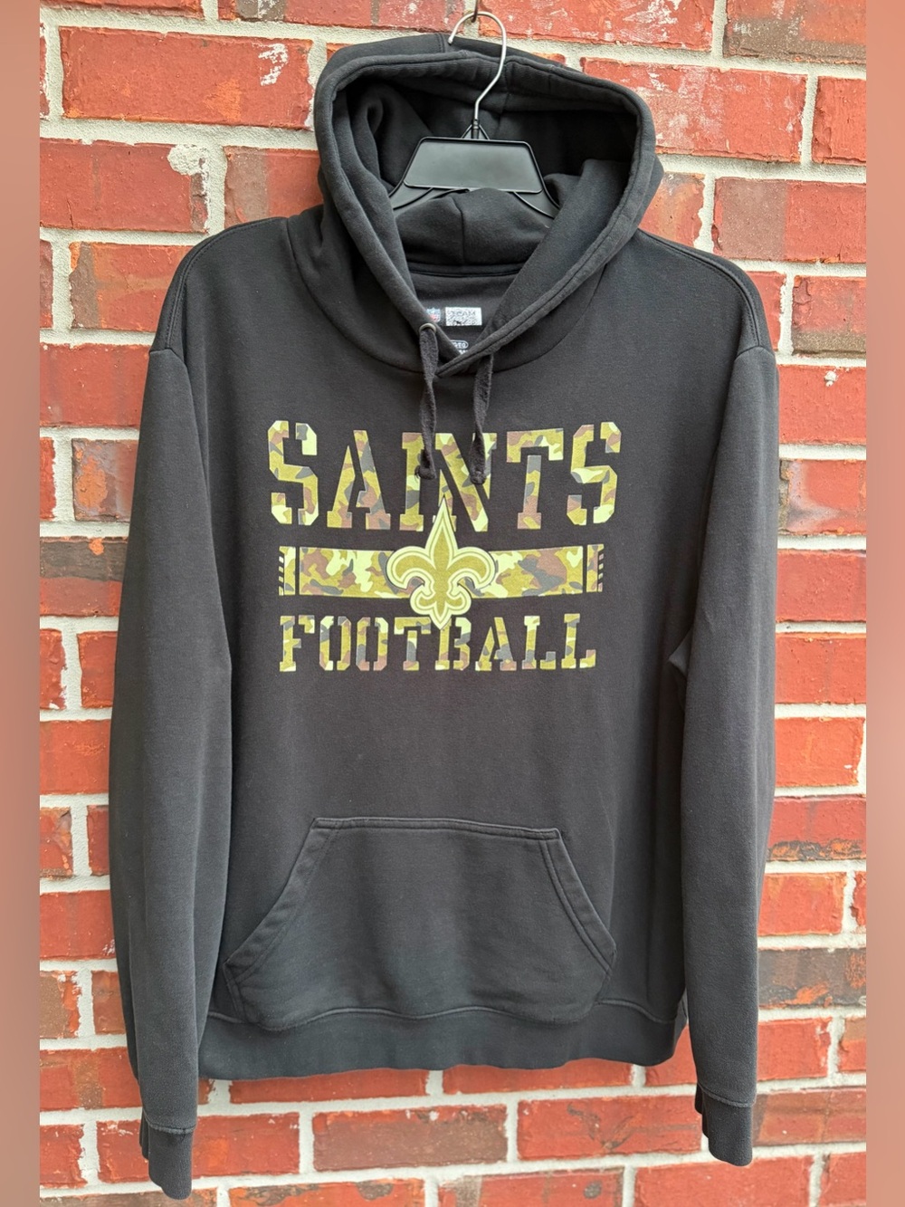NFL Team Apparel New Orleans Saints XL Black Hoodie w/ Camo Saints Graphic P6
